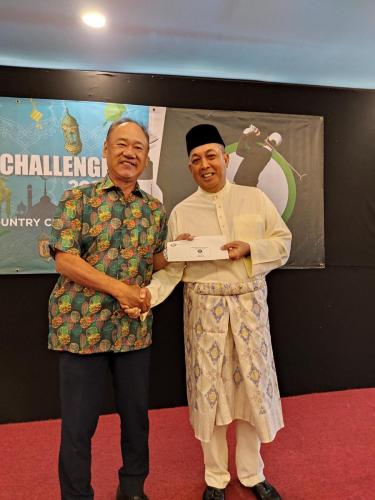 Aidil-Fitri-Golf-Challege-Medal-B-Champion-Jeffery-Foo-Chok-Ti-hcp-15-Score-72