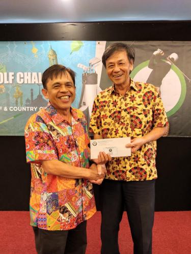 Aidil-Fitri-Golf-Challenge-Medal-A-Champion-Azlisham-Azizan-hcp-12-Score-69
