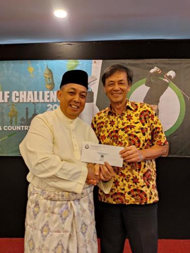 Aidil-Fitri-Golf-Challenge-Medal-A-Runner-Up-Dato-Amin-Rafie-Othman-hcp-13-Score-70